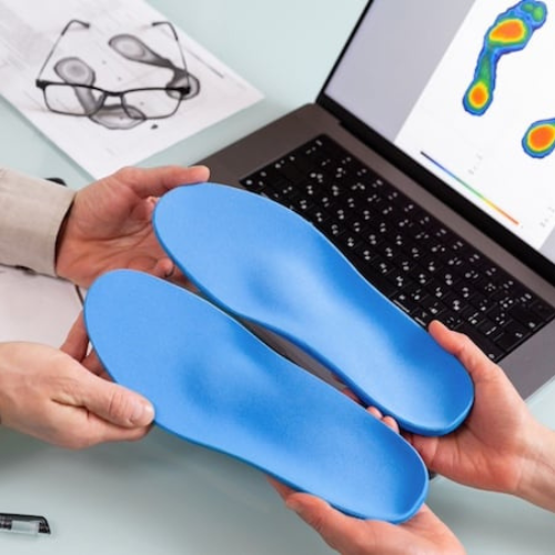 Medical flexible printed electronics orthotic insoles
